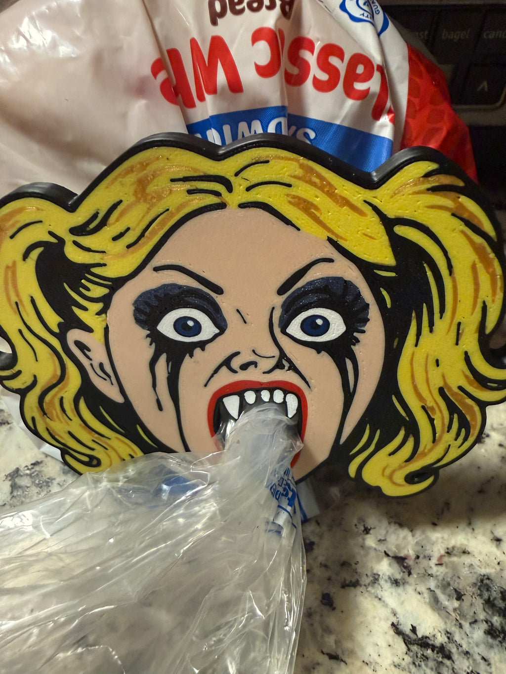 Samantha Bread Clip – Dungeon Crawler Carl Inspired Bag Holder/Ornament or keychain– Horror Kitchen Decor – Funny Fantasy Gift – Unique Nerd Collectible